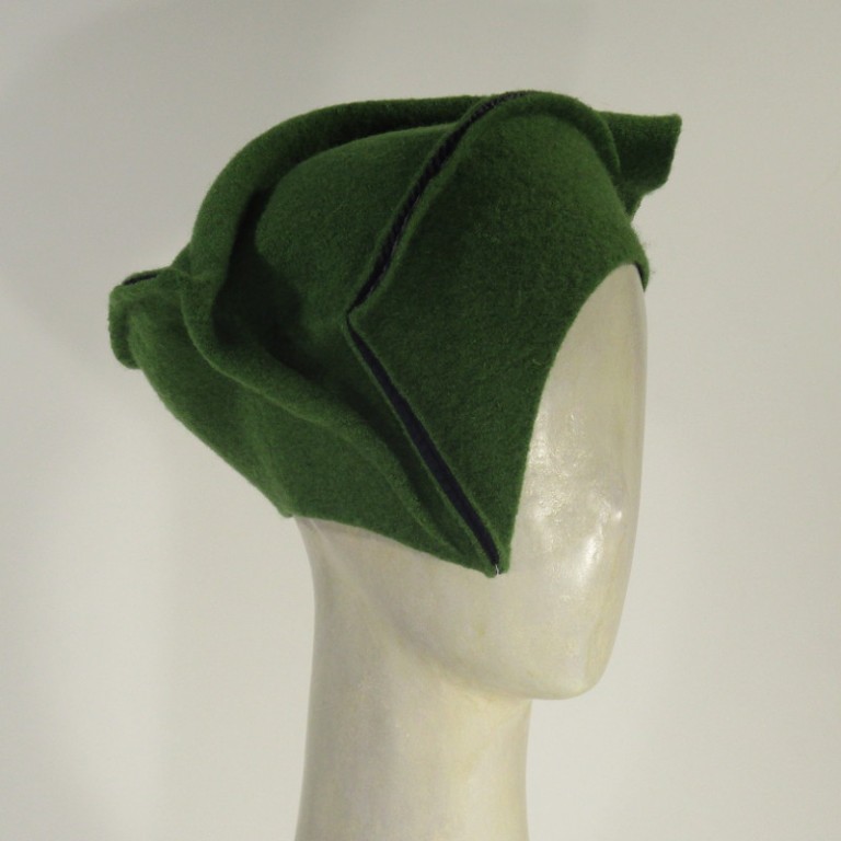Kopfbedeckung - warm Wollboucle Barett - grün